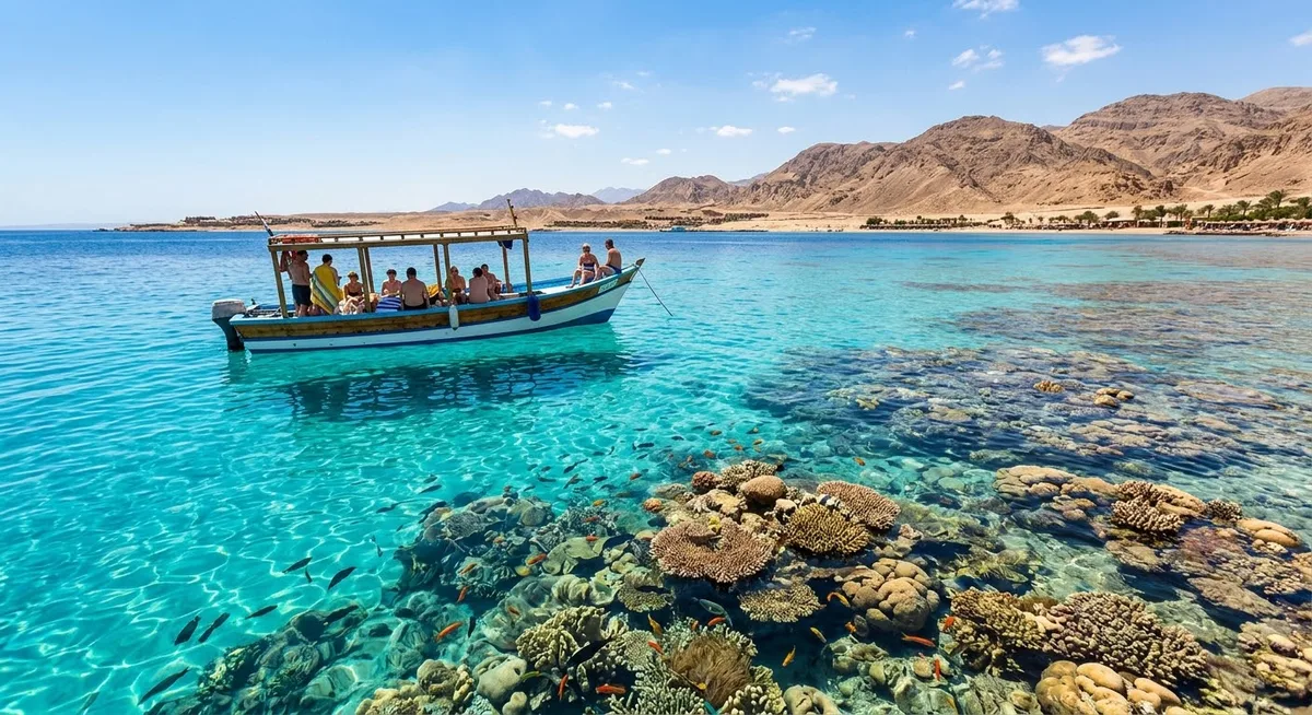 Mar Vermelho em Hurghada, Egito, com recife de coral